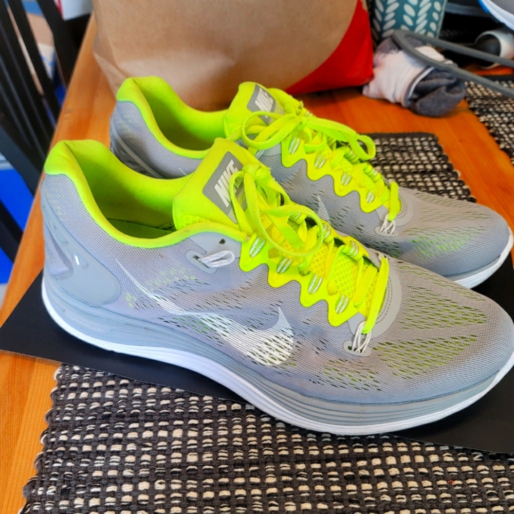 Nike lunarlon size 11.5.